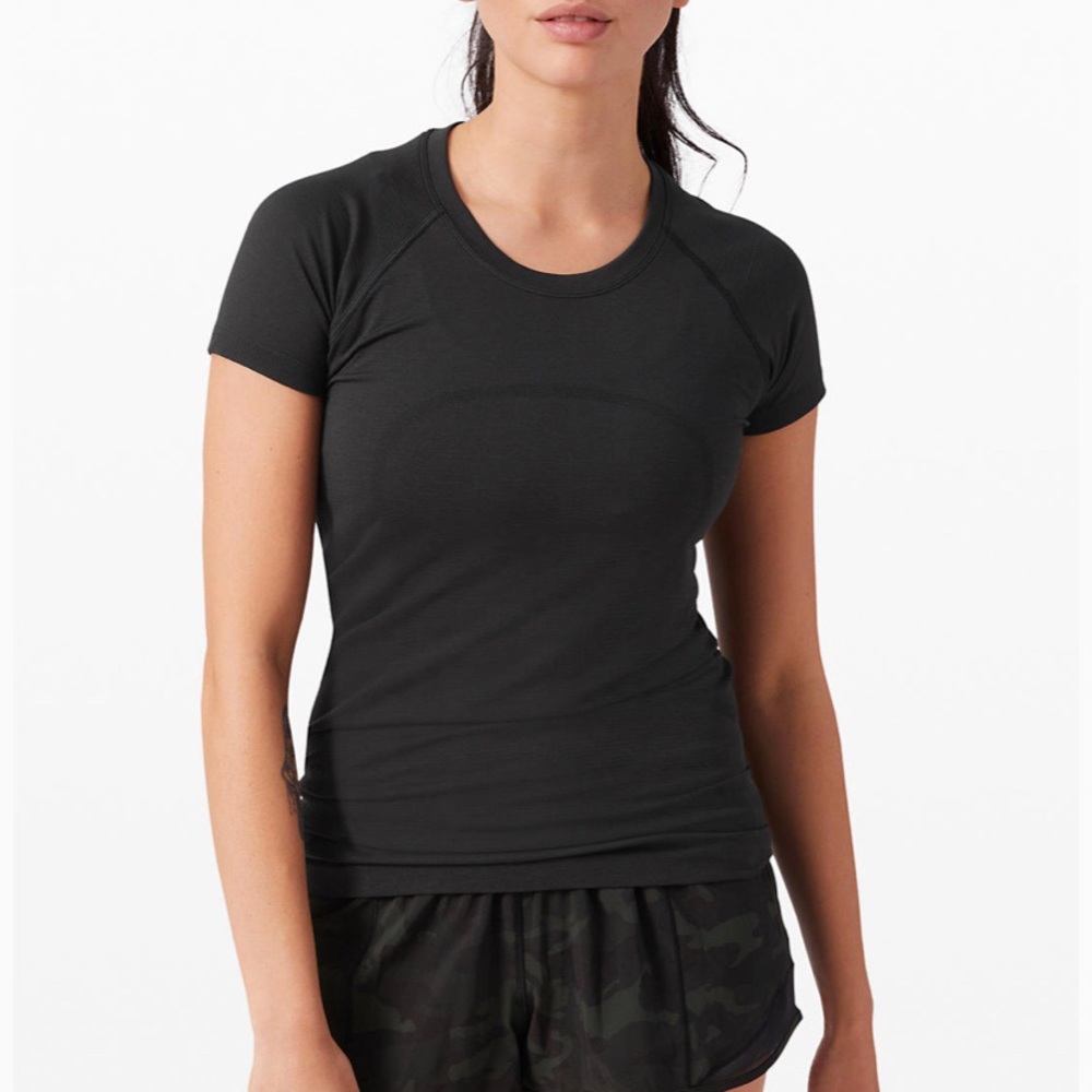 Lululemon swiftly tech short sleeve